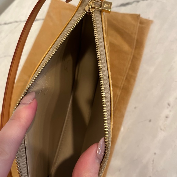 Louis Vuitton Lexington vernis pouchette shoulder bag - Picture 5 of 11